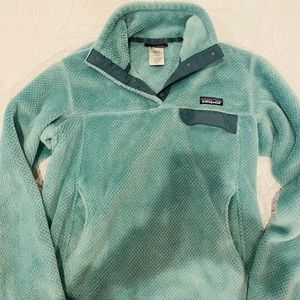 Patagonia women’s medium pullover